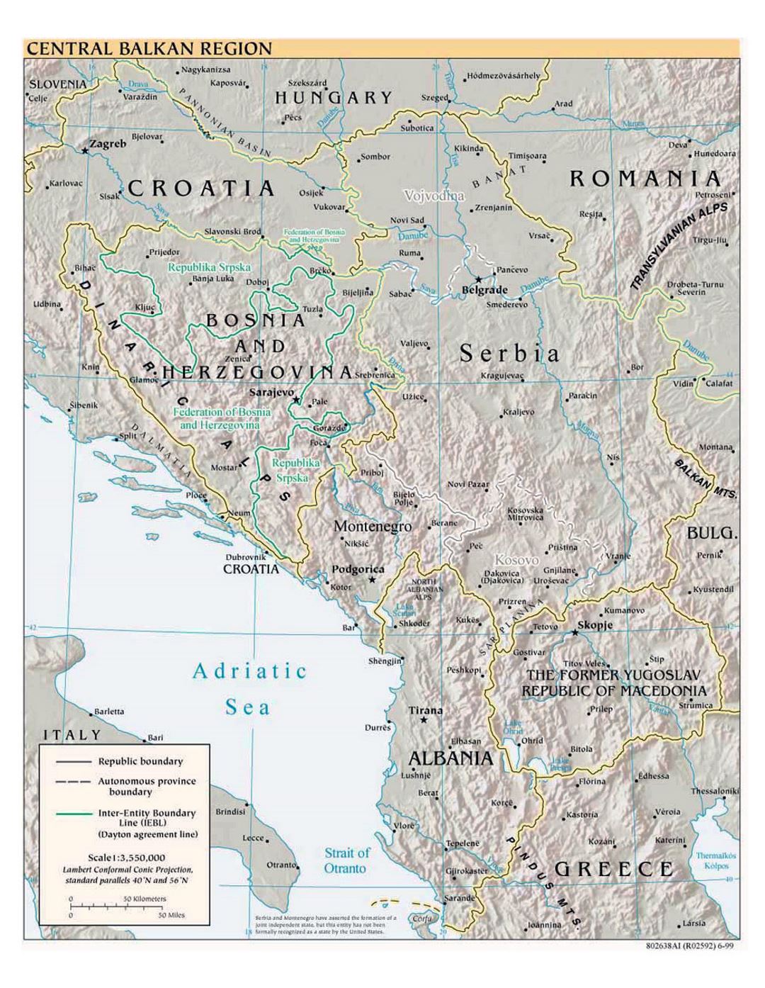 Mapa político detallada de la Región Central de los Balcanes con alivio y las principales ciudades - 1999