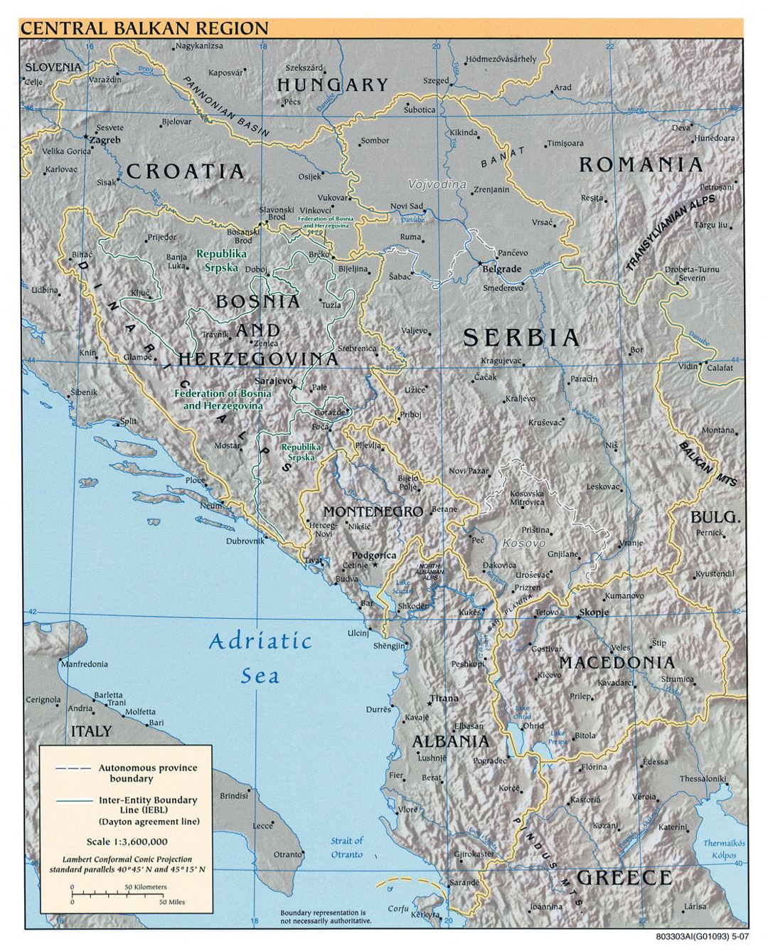 Mapa político grande de la Región Central de los Balcanes con alivio y las principales ciudades - 2007