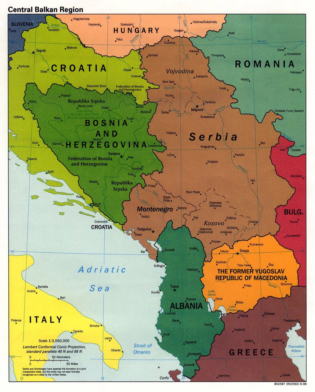 Mapa político grande de la Región Central de los Balcanes con las ciudades - 1998