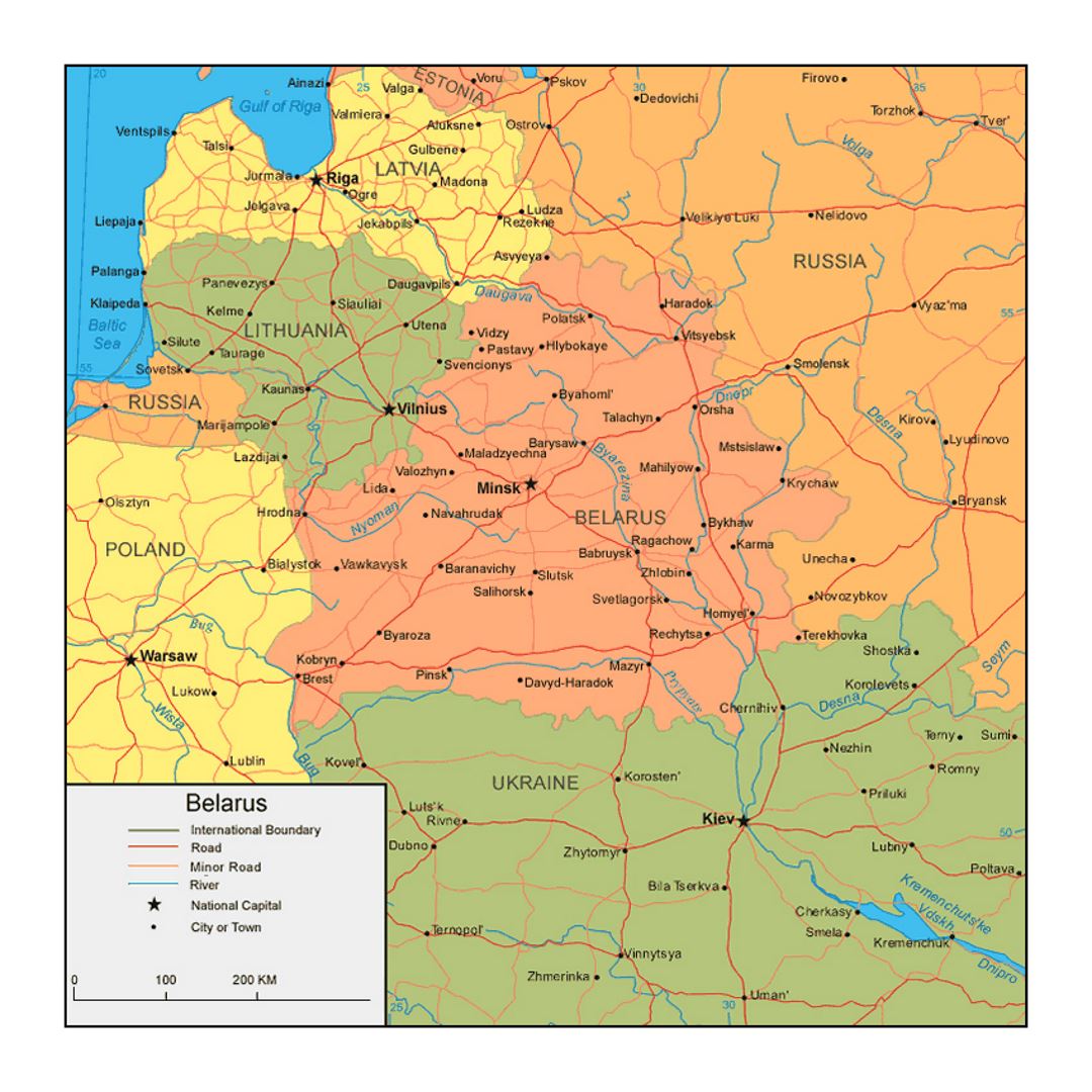 Mapa político de Belarús con las principales carreteras y ciudades principales