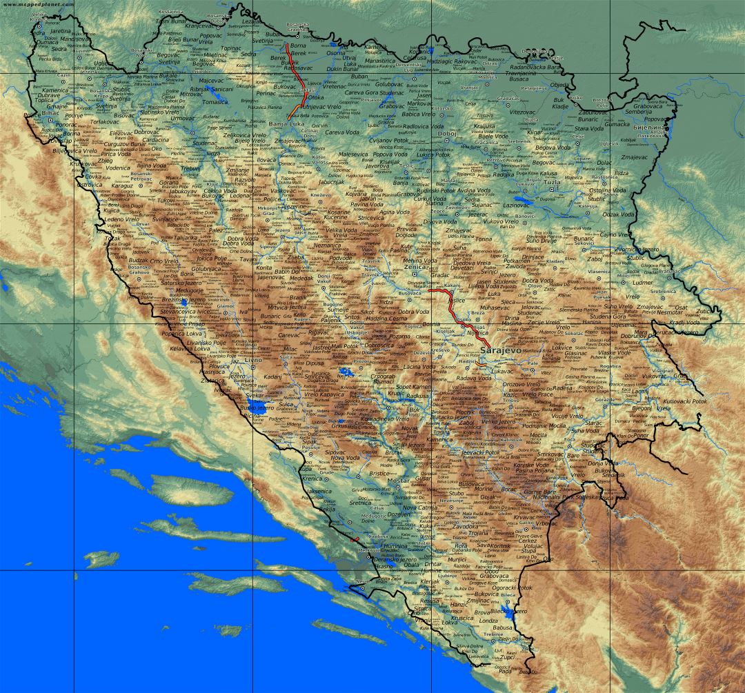 Gran mapa en relieve de Bosnia y Herzegovina con todas las ciudades y pueblos