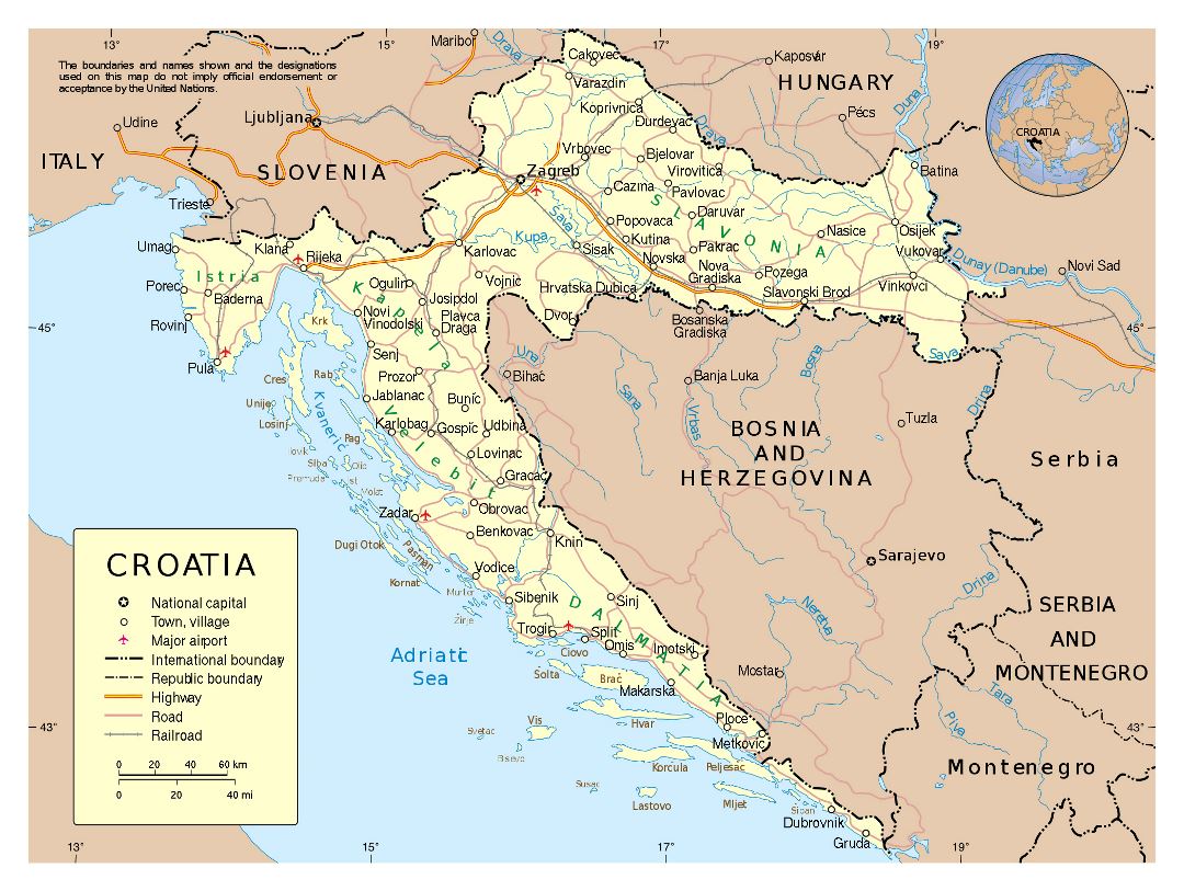 Mapa grande política detallada de Croacia con carreteras, ciudades y aeropuertos