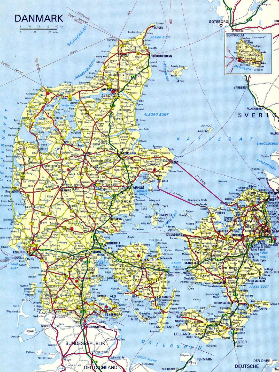 Hoja de ruta detallada de Dinamarca con las ciudades y aeropuertos