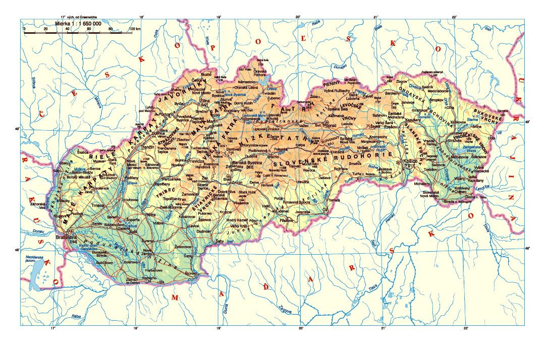 Detallado mapa de elevación de Eslovaquia con carreteras, ciudades y aeropuertos