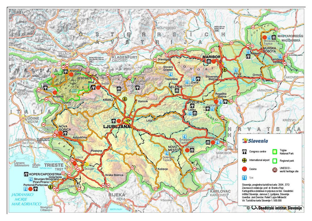 Grande detallado mapa de carreteras y viajes de Eslovenia con relieve