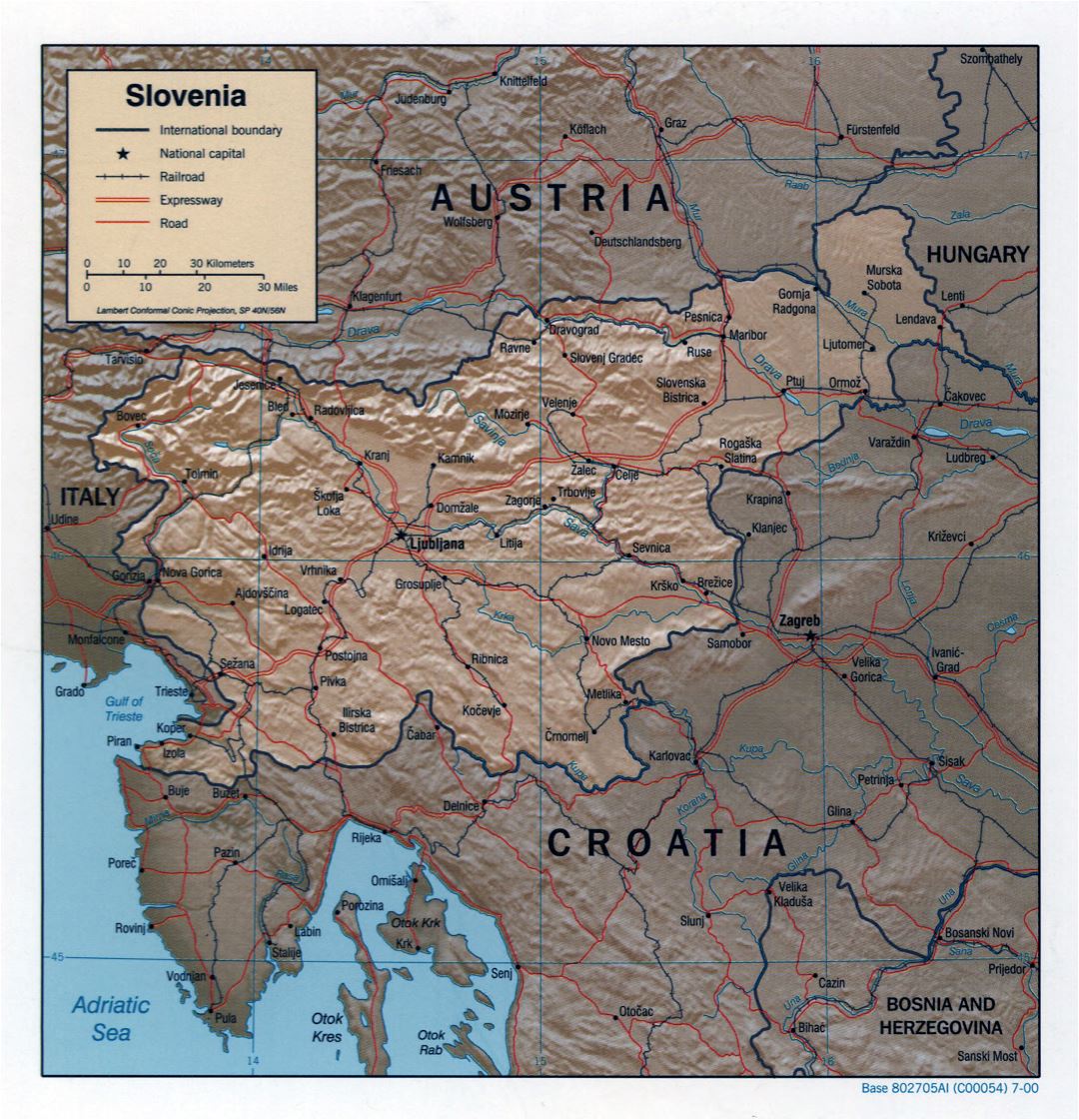 Grande detallado mapa político de Eslovenia con relieve - 2000
