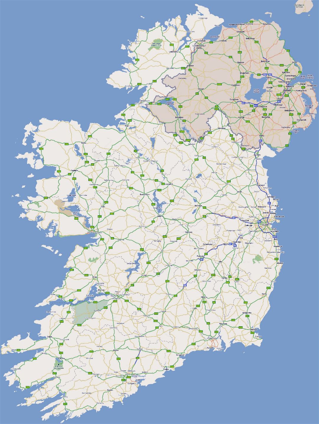 Gran mapa de carreteras de Irlanda con ciudades