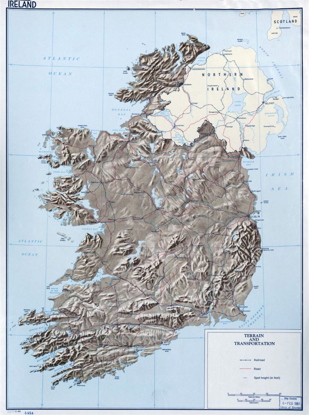 Grande detallada mapa del terreno y transporte de Irlanda - 1960