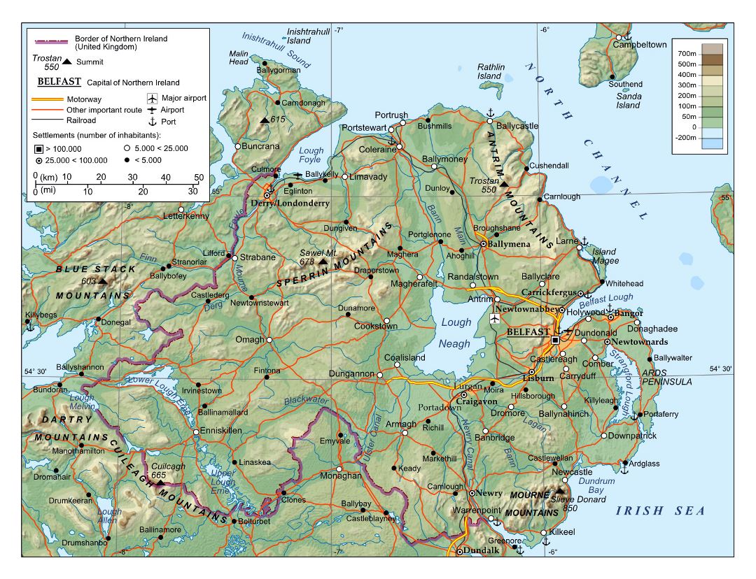 Mapa físico grande de Irlanda del Norte