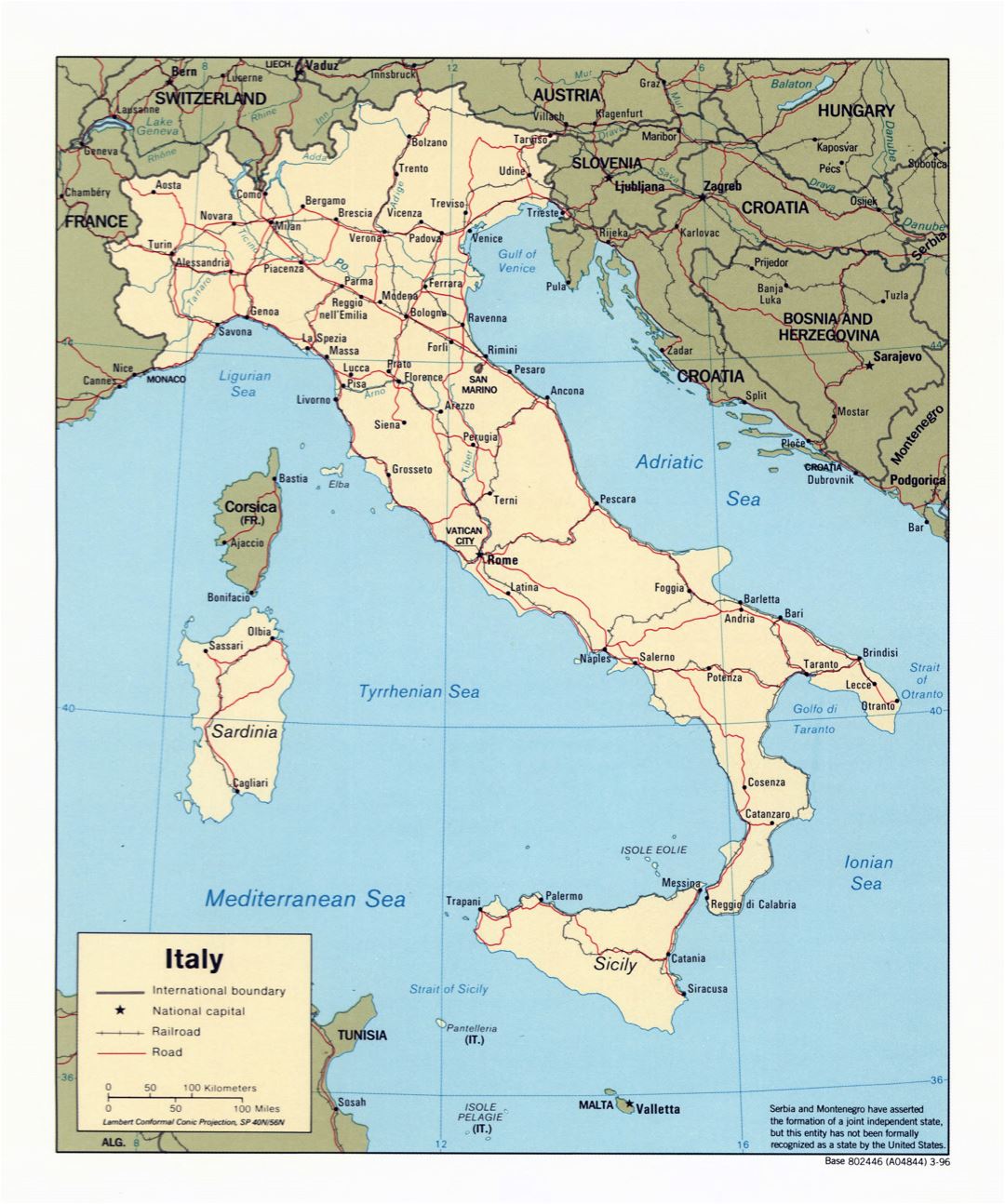 Mapa político a gran escala de Italia, con carreteras, ferrocarriles y las principales ciudades - 1996