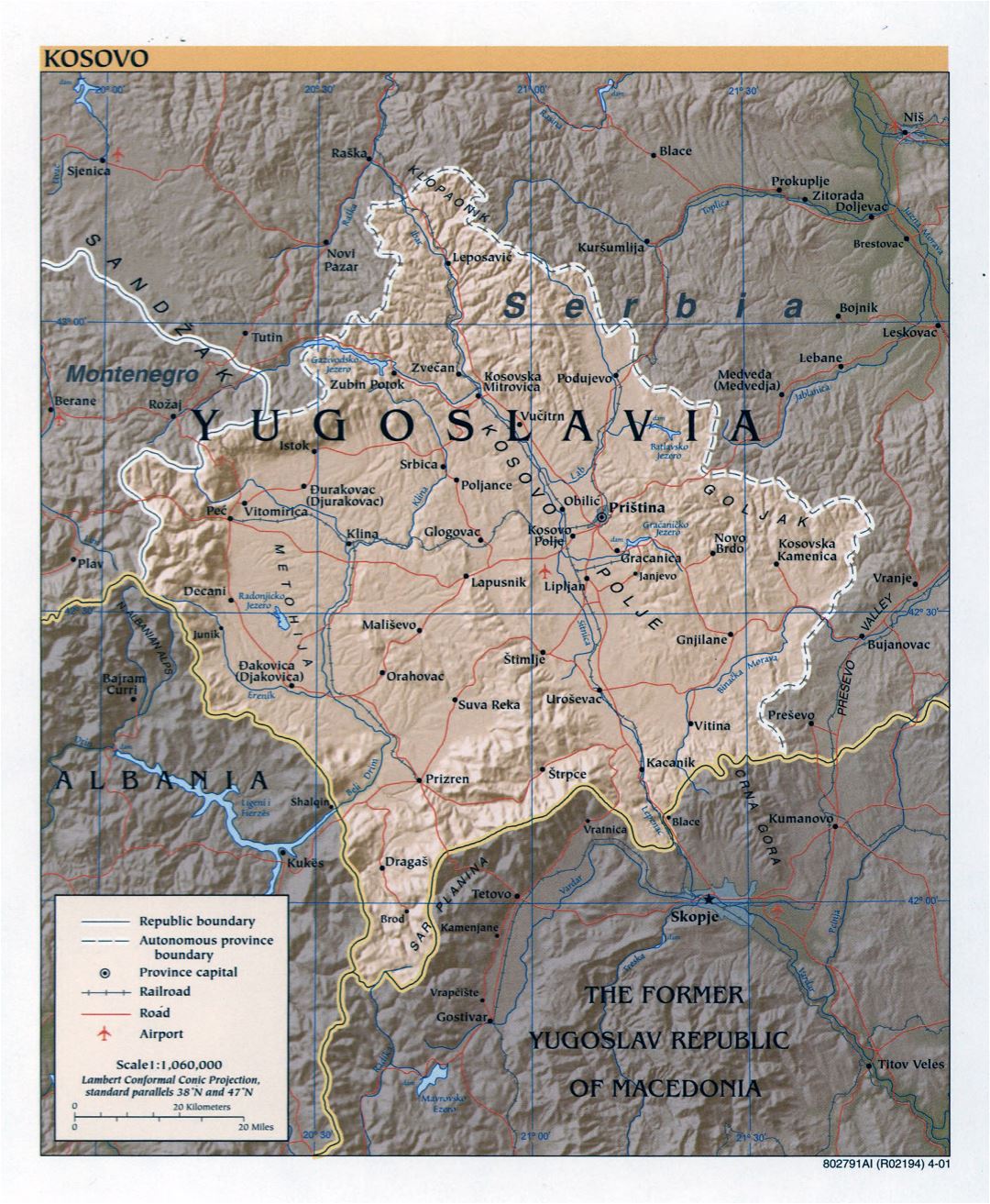 Grande detallada mapa política de Kosovo con alivio, carreteras, ferrocarriles, aeropuertos y las principales ciudades - 2001