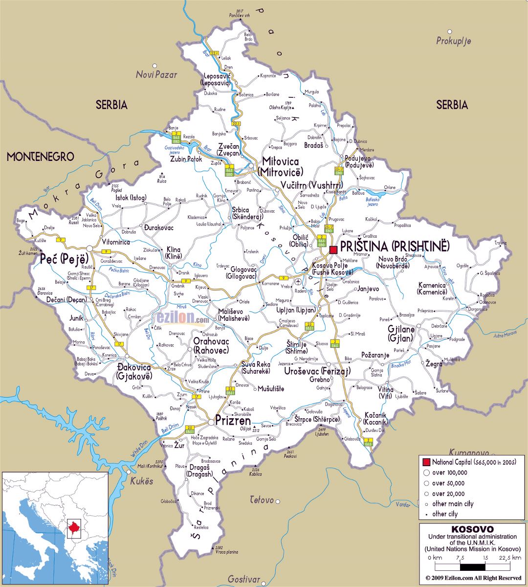 Grande hoja de ruta de Kosovo con las ciudades y aeropuertos