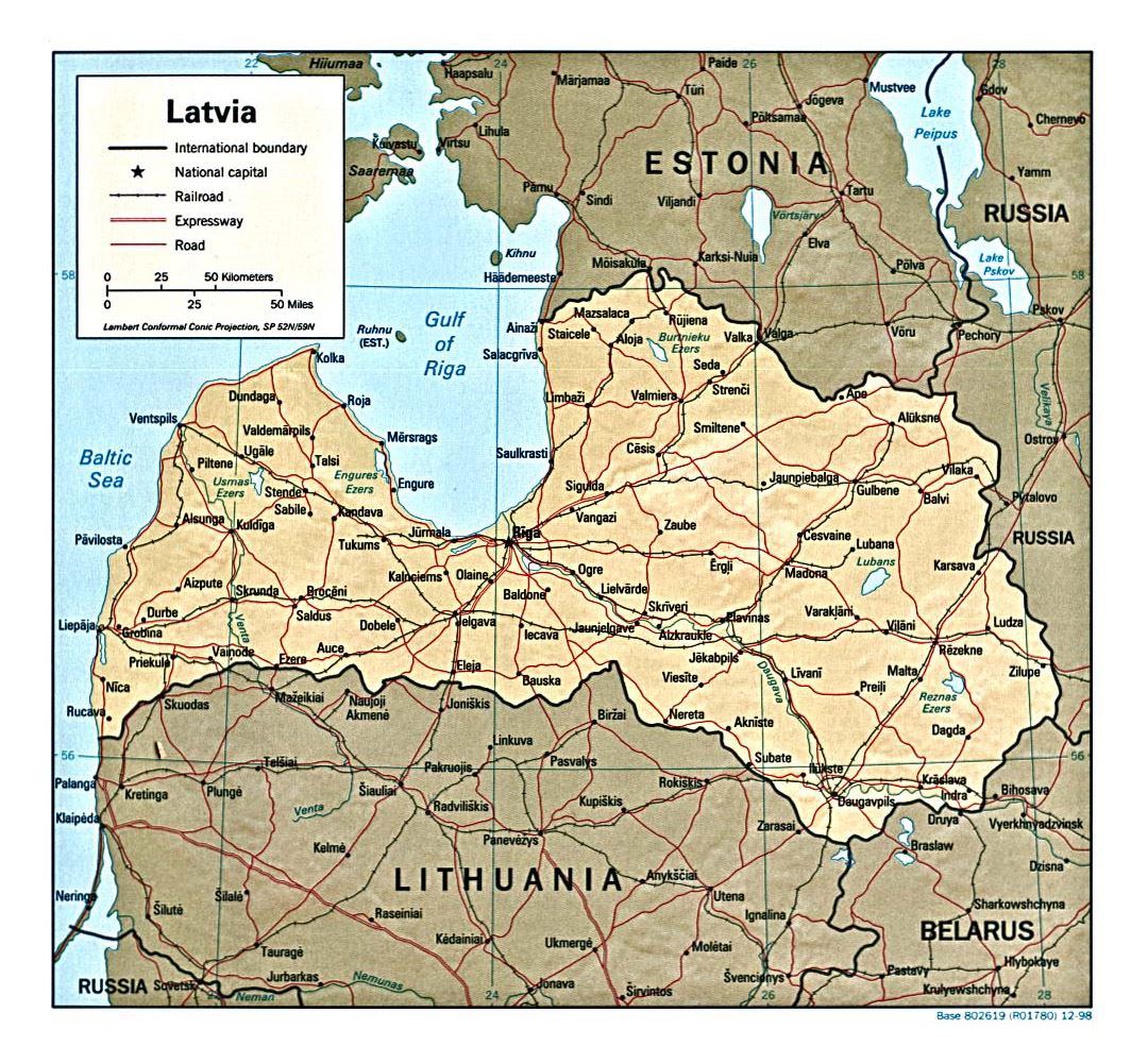 Detallado mapa político de Letonia con alivio, carreteras y principales ciudades - 1998