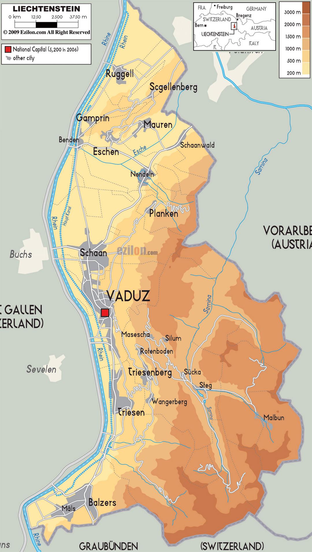 Grande mapa físico de Liechtenstein con carreteras, ciudades y pueblos