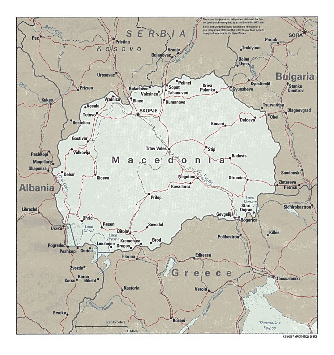 Detallado mapa político de Macedonia con carreteras y principales ciudades - 1993