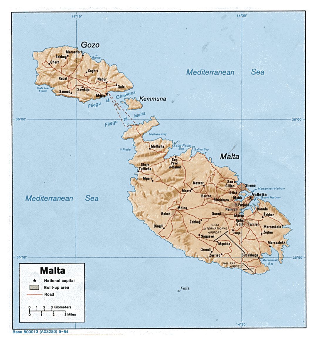 Detallado mapa político de Malta con alivio, carreteras, ciudades y pueblos - 1984