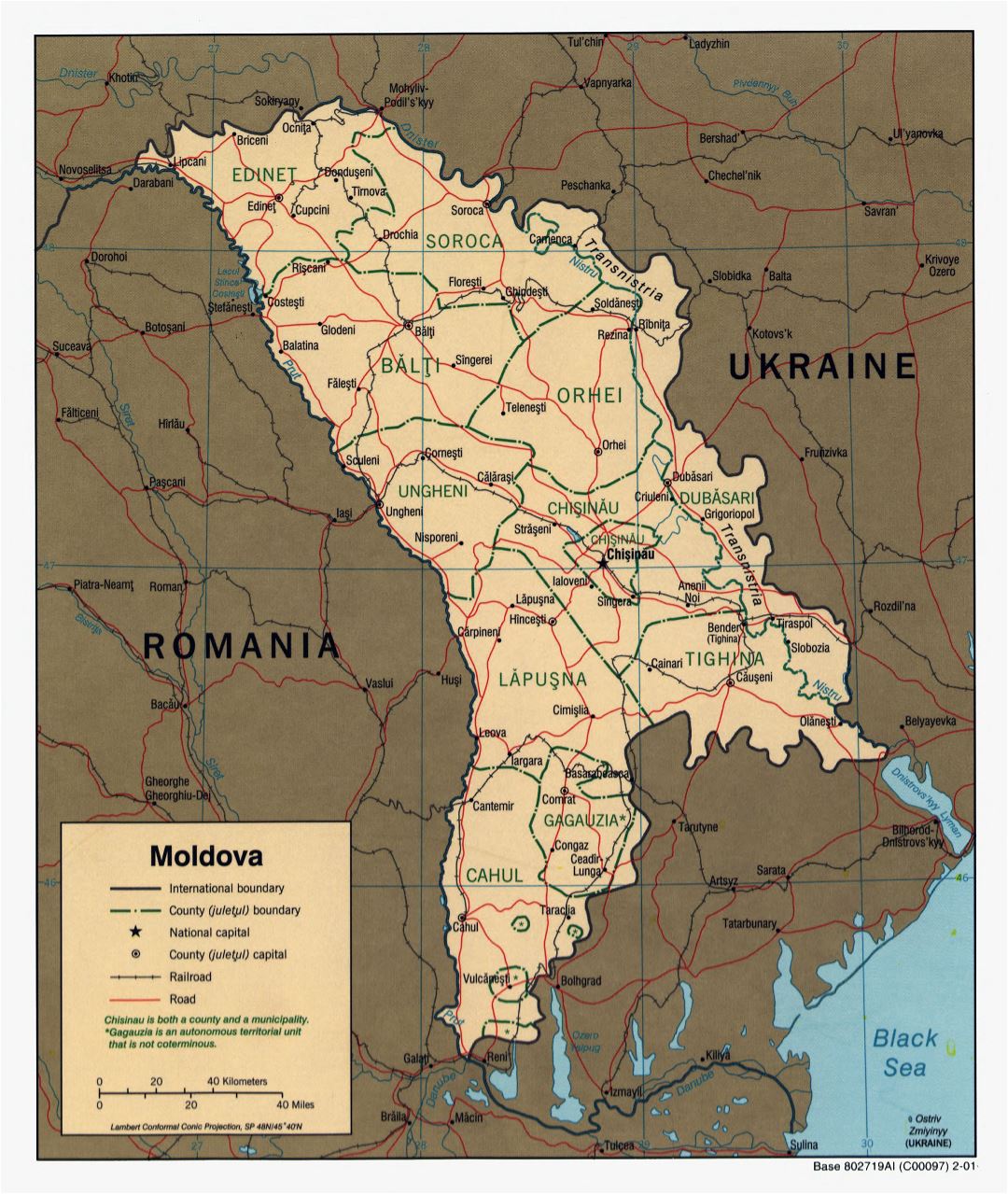 A gran escala mapa político y administrativo de Moldavia con carreteras, ferrocarriles y principales ciudades - 2001