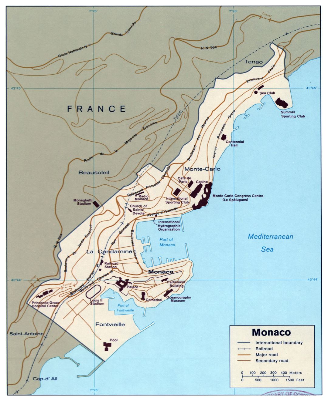 A gran escala mapa político de Mónaco con carreteras y vías férreas
