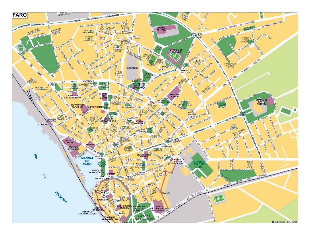 Detallado mapa turístico de Faro con nombres de calles