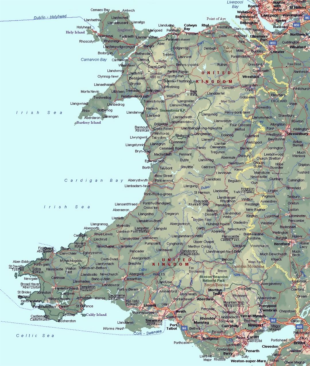 Detallado mapa de elevación de Gales con carreteras y ciudades