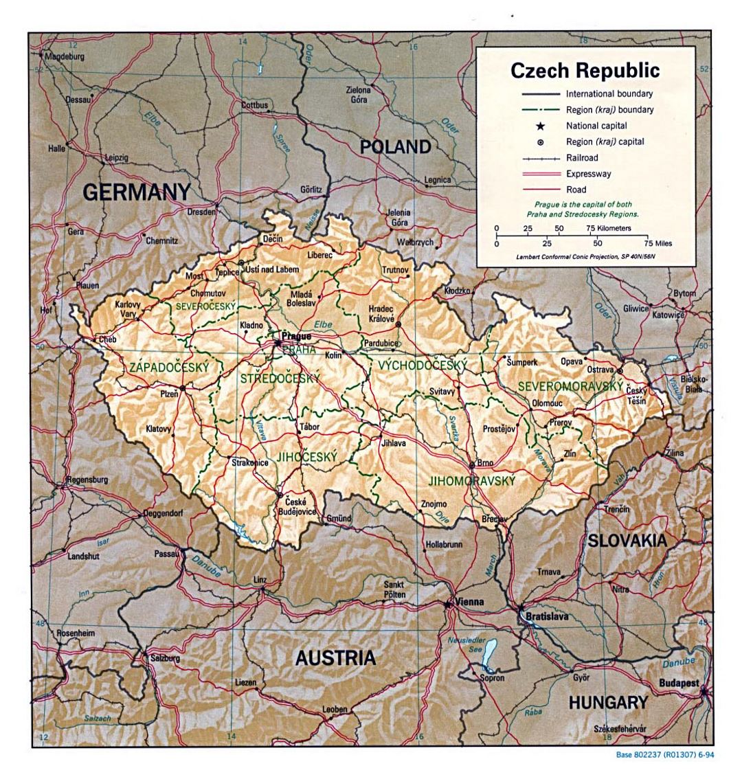 Mapa político y administrativo grande de República Checa con alivio, caminos y ciudades - 1994