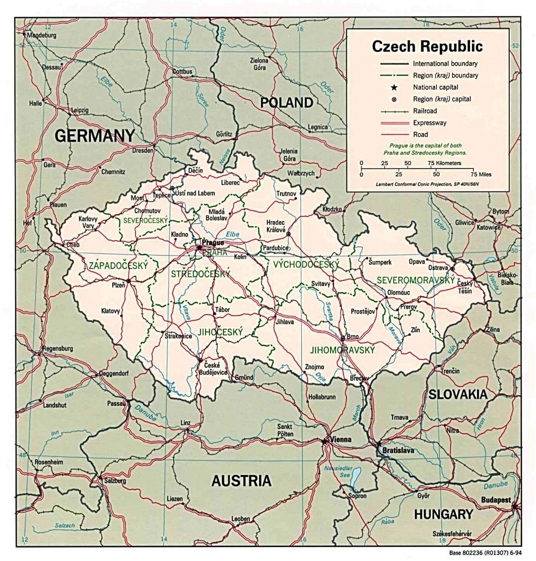 Mapa político y administrativo grande de República Checa con las carreteras y ciudades - 1994