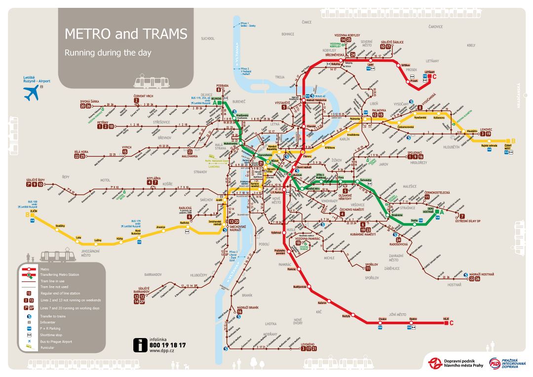 Metro y tranvía detallada gran mapa de la ciudad de Praga