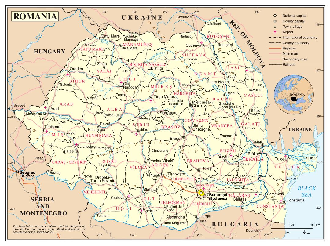 Grande detallado mapa político y administrativo de Rumania con carreteras, ferrocarriles, aeropuertos y principales ciudades