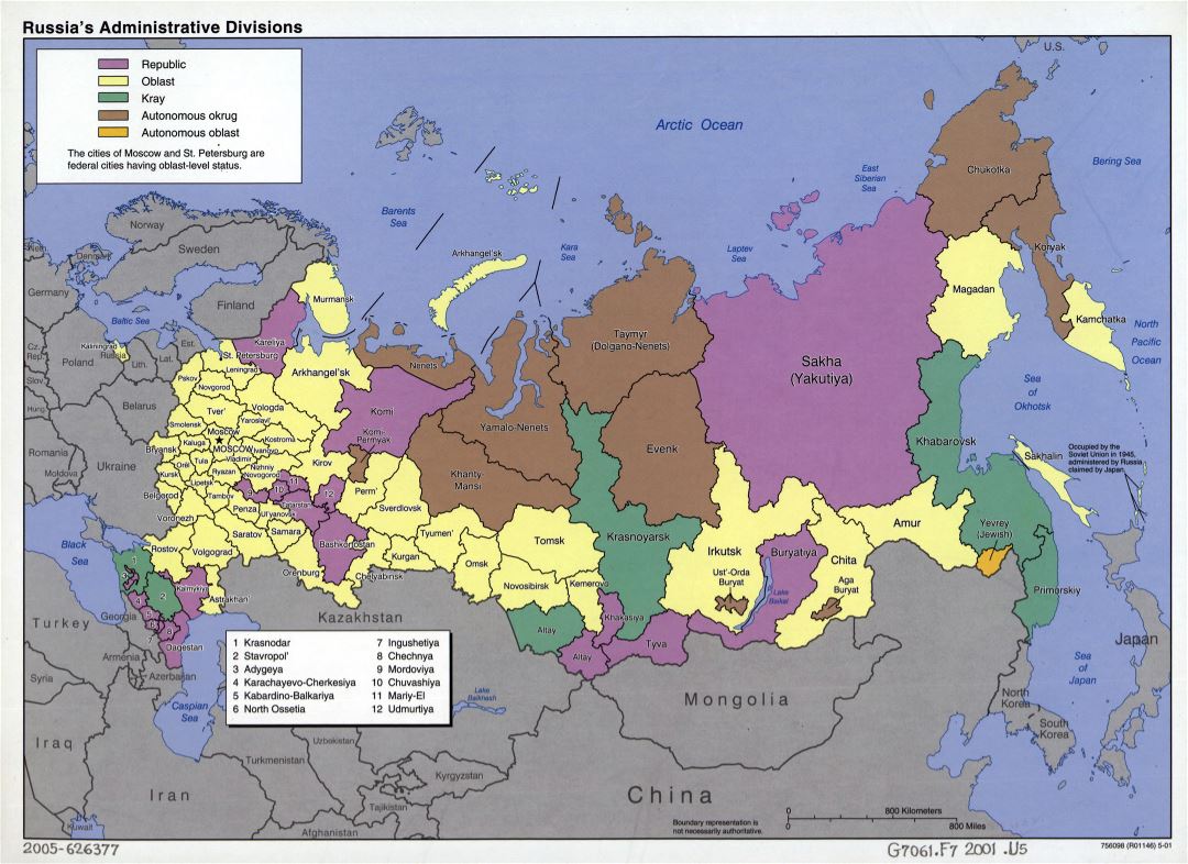 Grande detallado administrativas divisiones mapa de Rusia - 2001