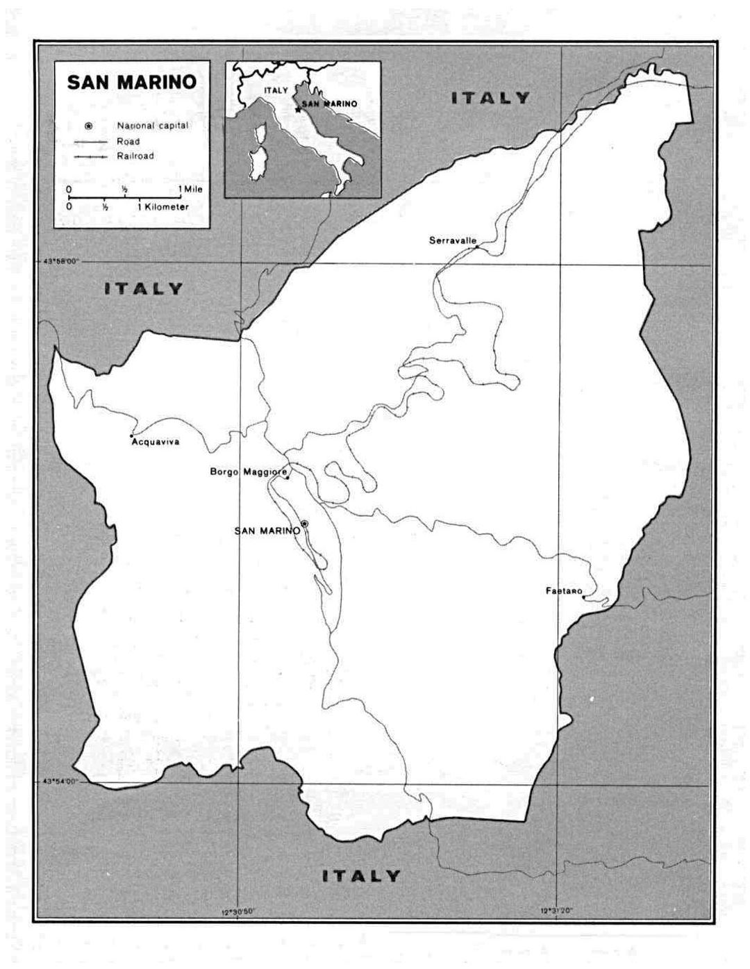 Detallado mapa político de San Marino con carreteras y ciudades