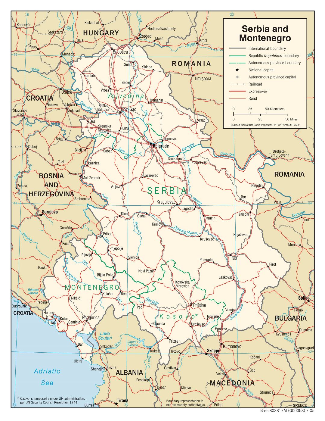Grande detallado mapa político de Serbia y Montenegro con carreteras, ferrocarriles y ciudades principales - 2005