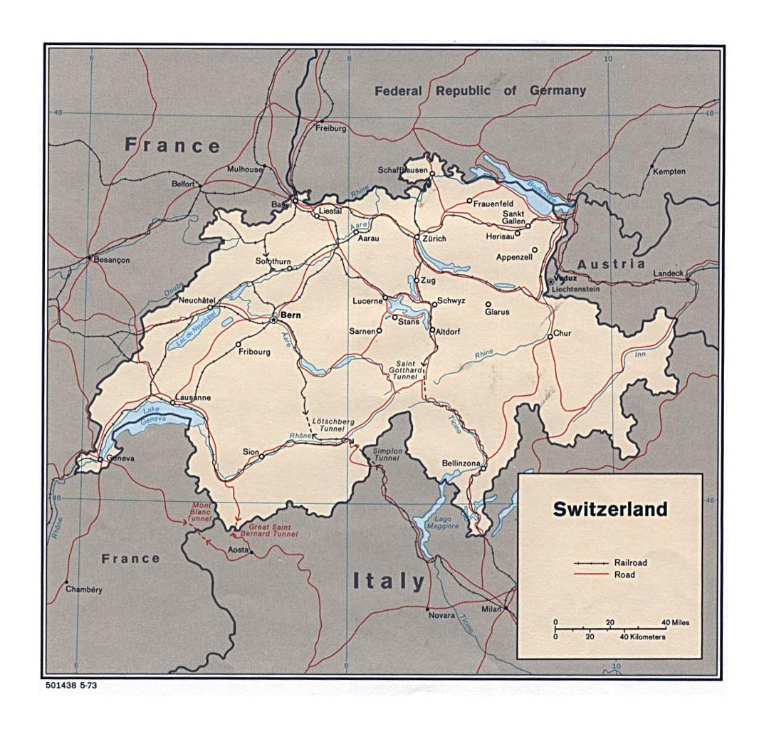 Detallado mapa político de Suiza con carreteras, ferrocarriles y principales ciudades - 1973