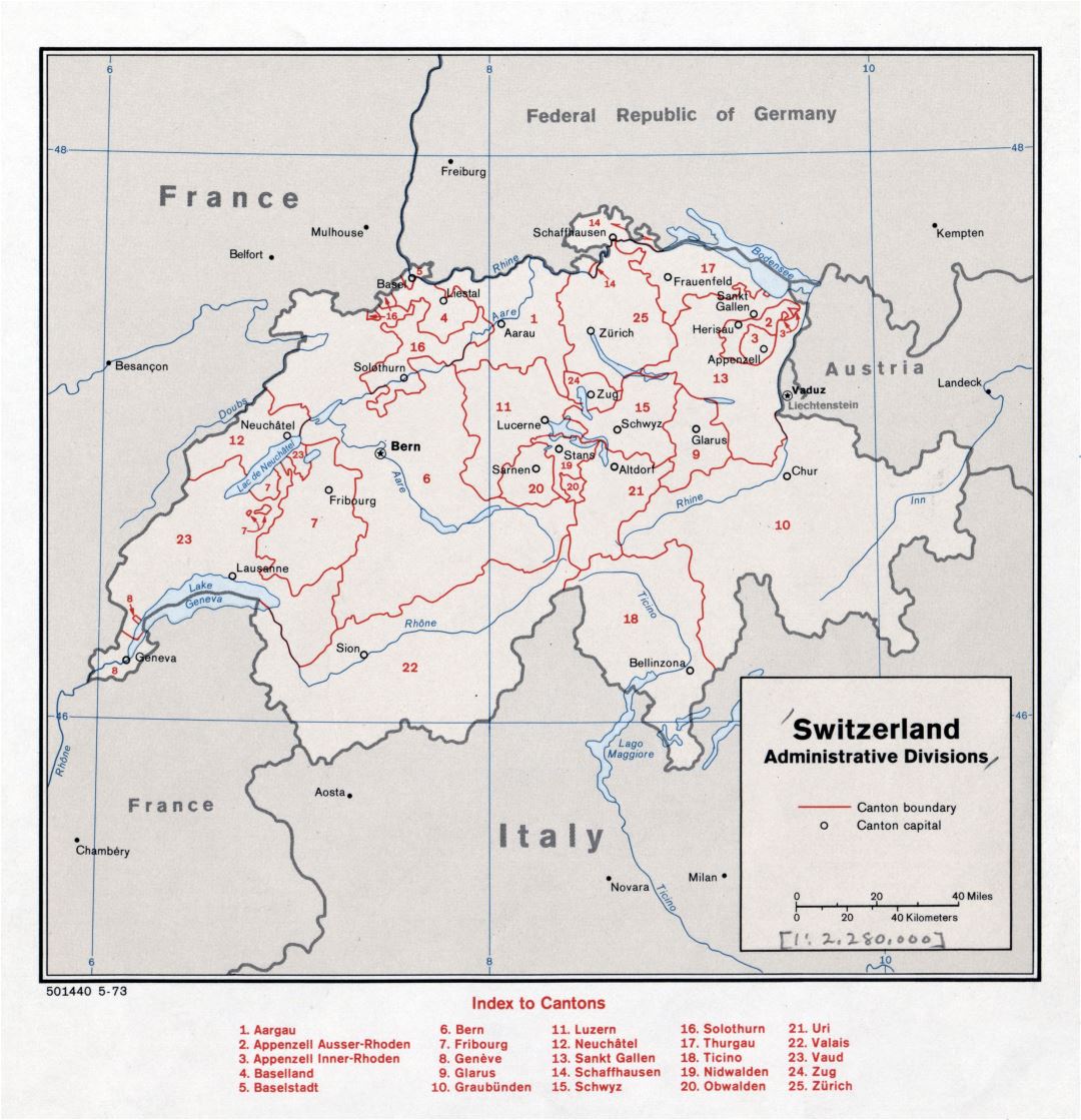 Grande detallado mapa de administrativas divisiones de Suiza - 1973