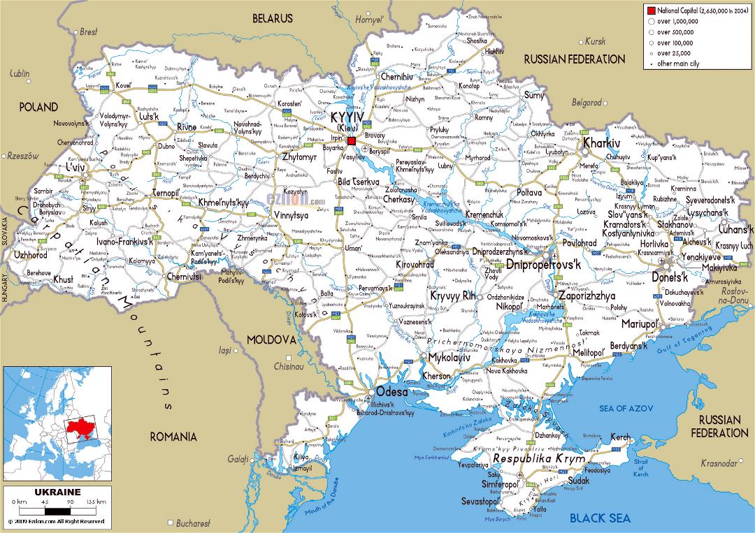 Grande mapa de carreteras de Ucrania con ciudades y aeropuertos