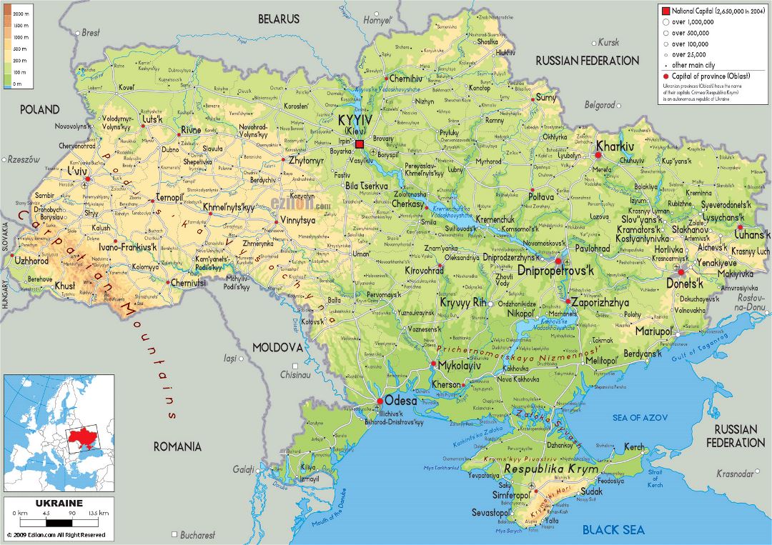 Grande mapa físico de Ucrania con carreteras, ciudades y aeropuertos