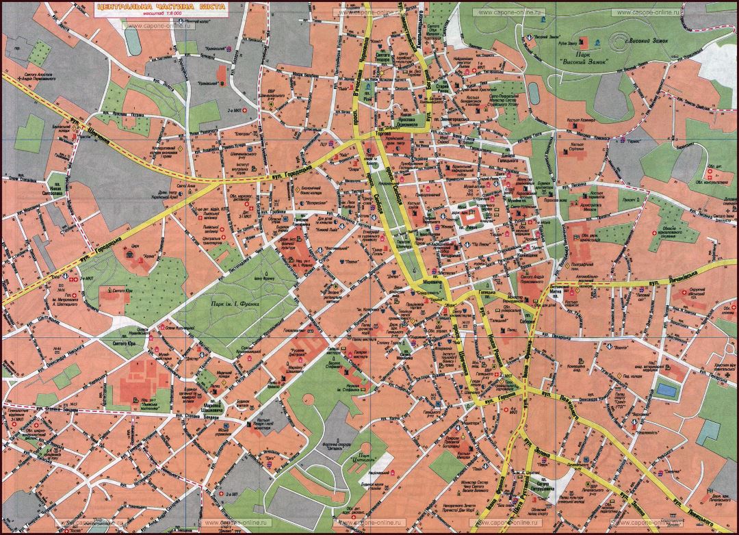 Grande detallado mapa de carreteras del centro de ciudad de Lviv en ucraniano