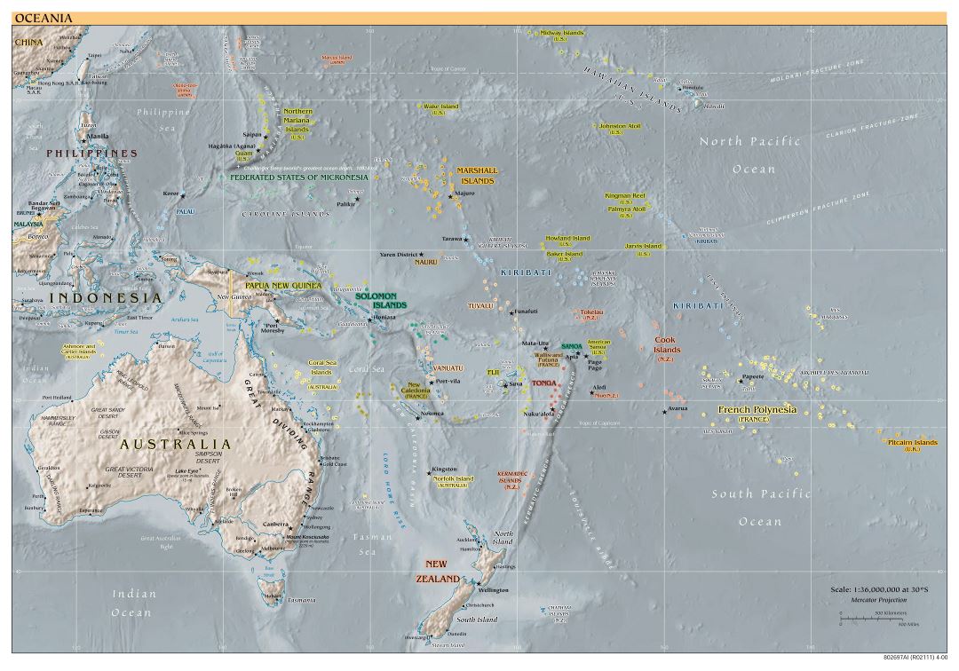 Mapa grande política detallada de Australia y Oceanía con alivio - 2000